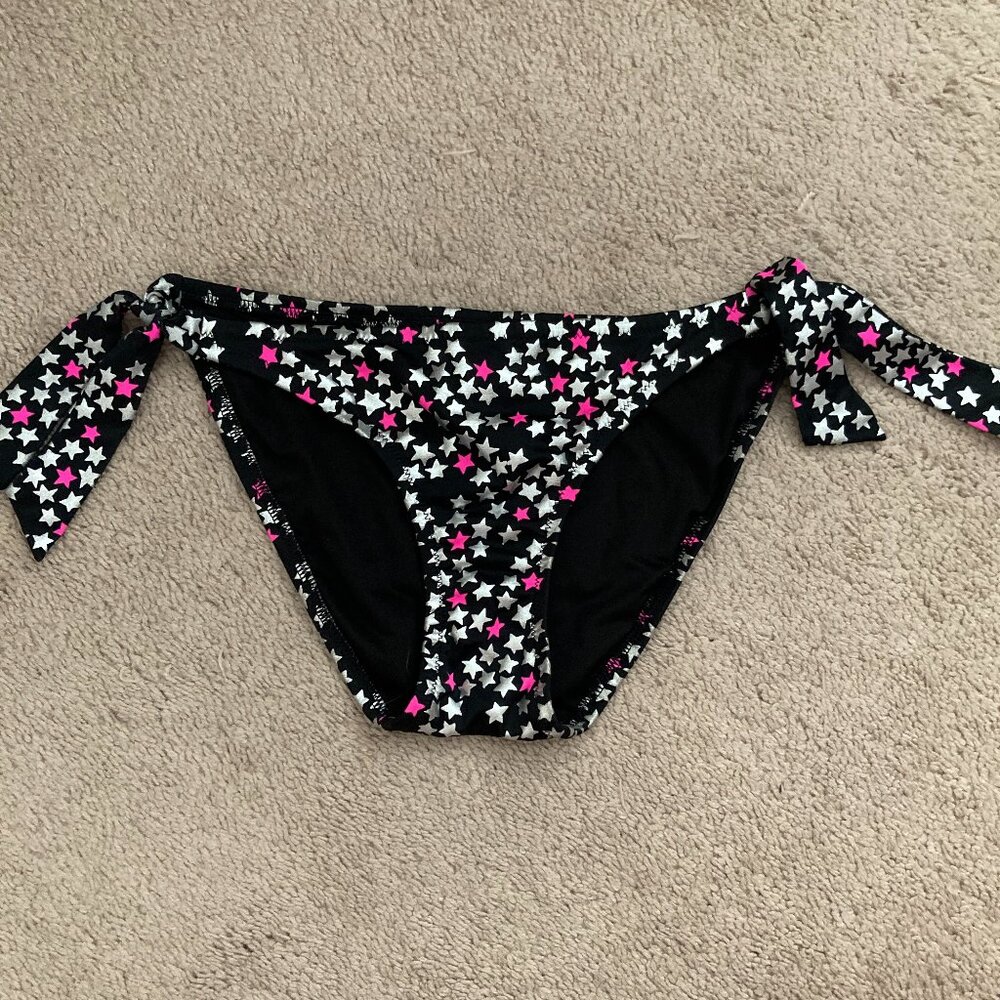 Victoria’s Secret star bikini bottoms size small
